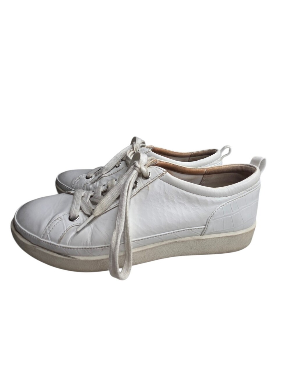 Vionic Winny White Leather Womens  Platform Sneakers SZ 8.5 W Lace Up